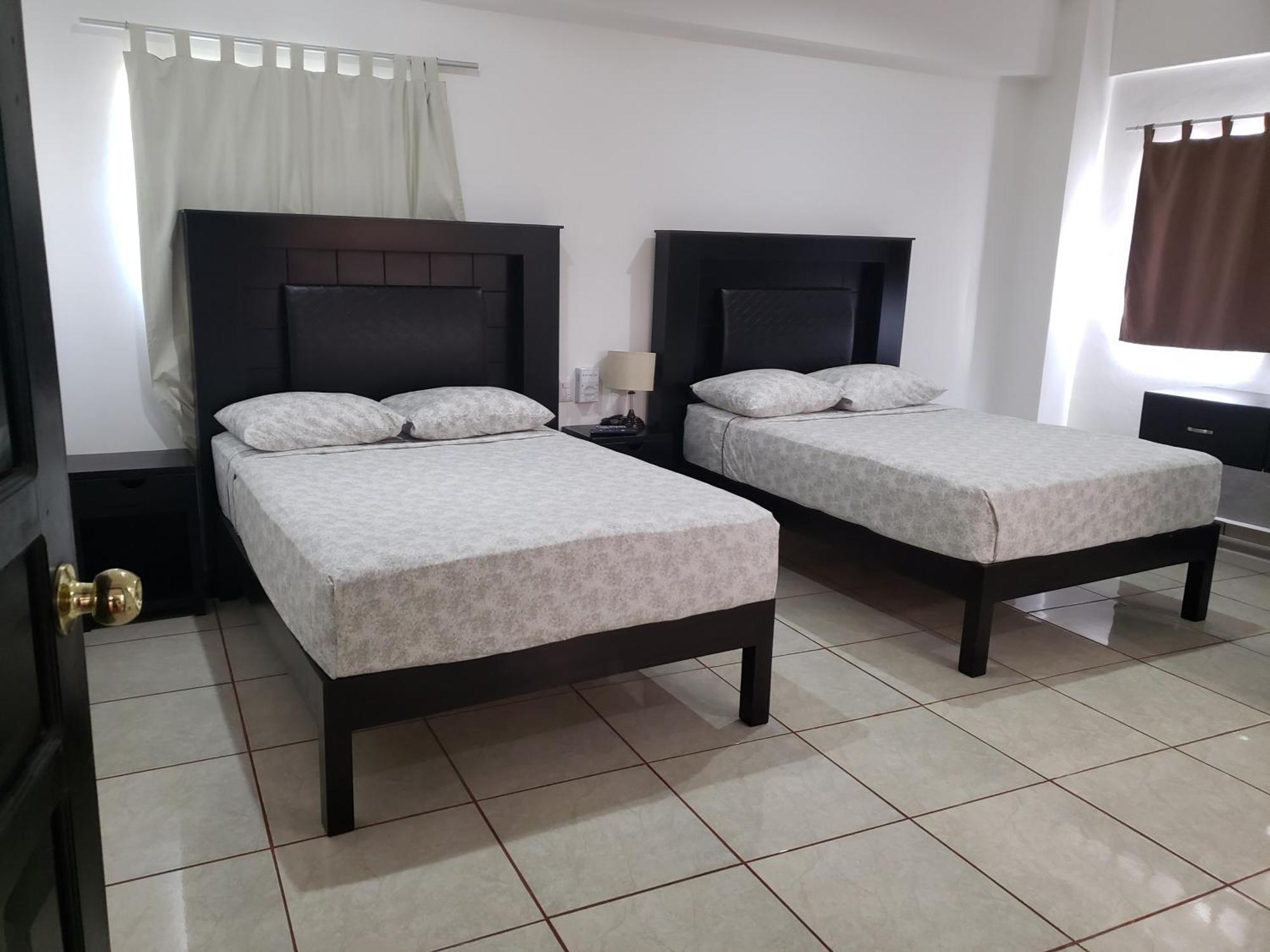 A Una Calle Del Ado 5Ta Avenida Playa del Carmen Room photo